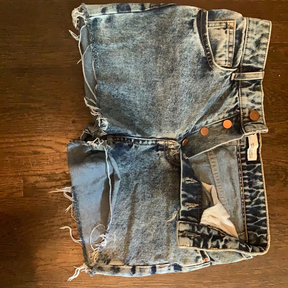 Zara 00 shorts worn once
